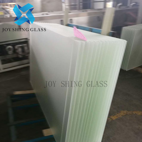 Verre solaire gâché par 3.2mm en verre solaire de bas fer ultra clair pour le solarium
