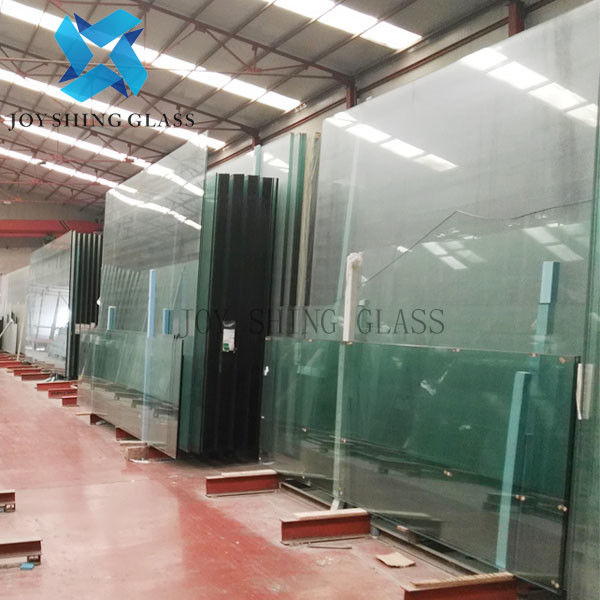 Euro taille en verre de Grey Float Glass 5mm et former la coupe adaptée aux besoins du client Rate Above 85%