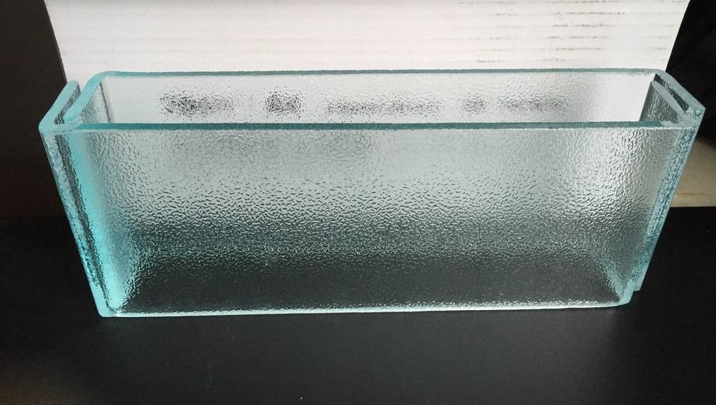 Verre profilé en U ultra clair 6mm 7mm 8mm verre trempé à faible teneur en fer U