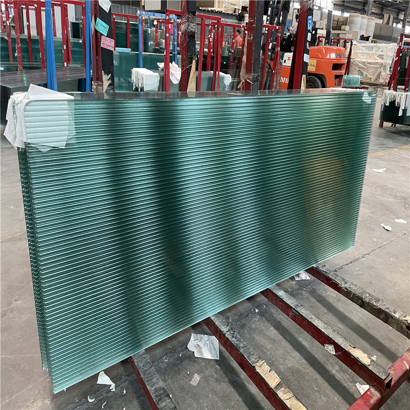 8 mm 10 mm verre trempé ultra clair/verre de sécurité/verre trempé/verre de porte de douche/verre de fenêtre/verre de salle d'exposition/verre trempé/verre de bâtiment/verre de fenêtre