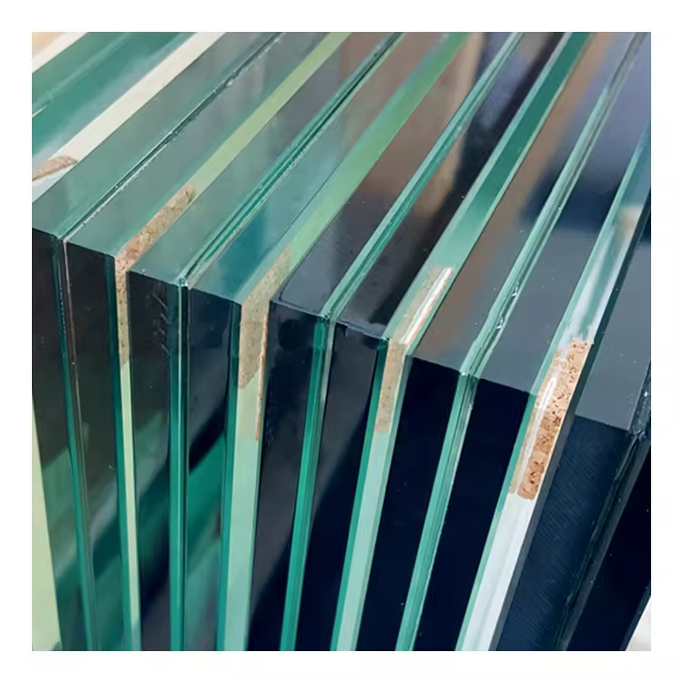 Ltra Clear SGP PVB Tempered Laminated Glass 8mm 10mm 12mm Panneau de sécurité CE SGCC certifié Pistes de piscine