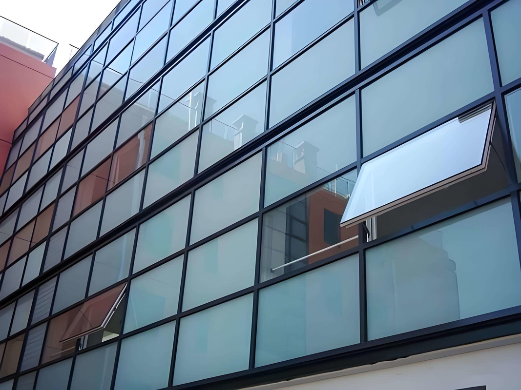 Vitrage stratifié de sécurité industrielle pour l'architecture Rideau mur balcon Barrière hôtel supermarché Salle d'hôpital décoration
