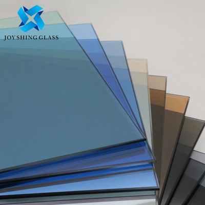 Forme personnalisée 8 mm bleu foncé verre durci pour garde-corps