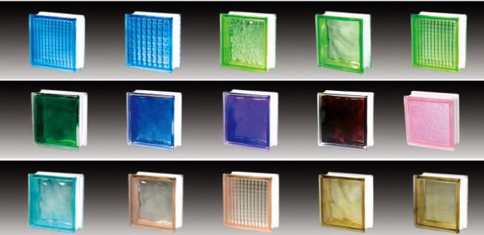 Brique en verre creuse colorée